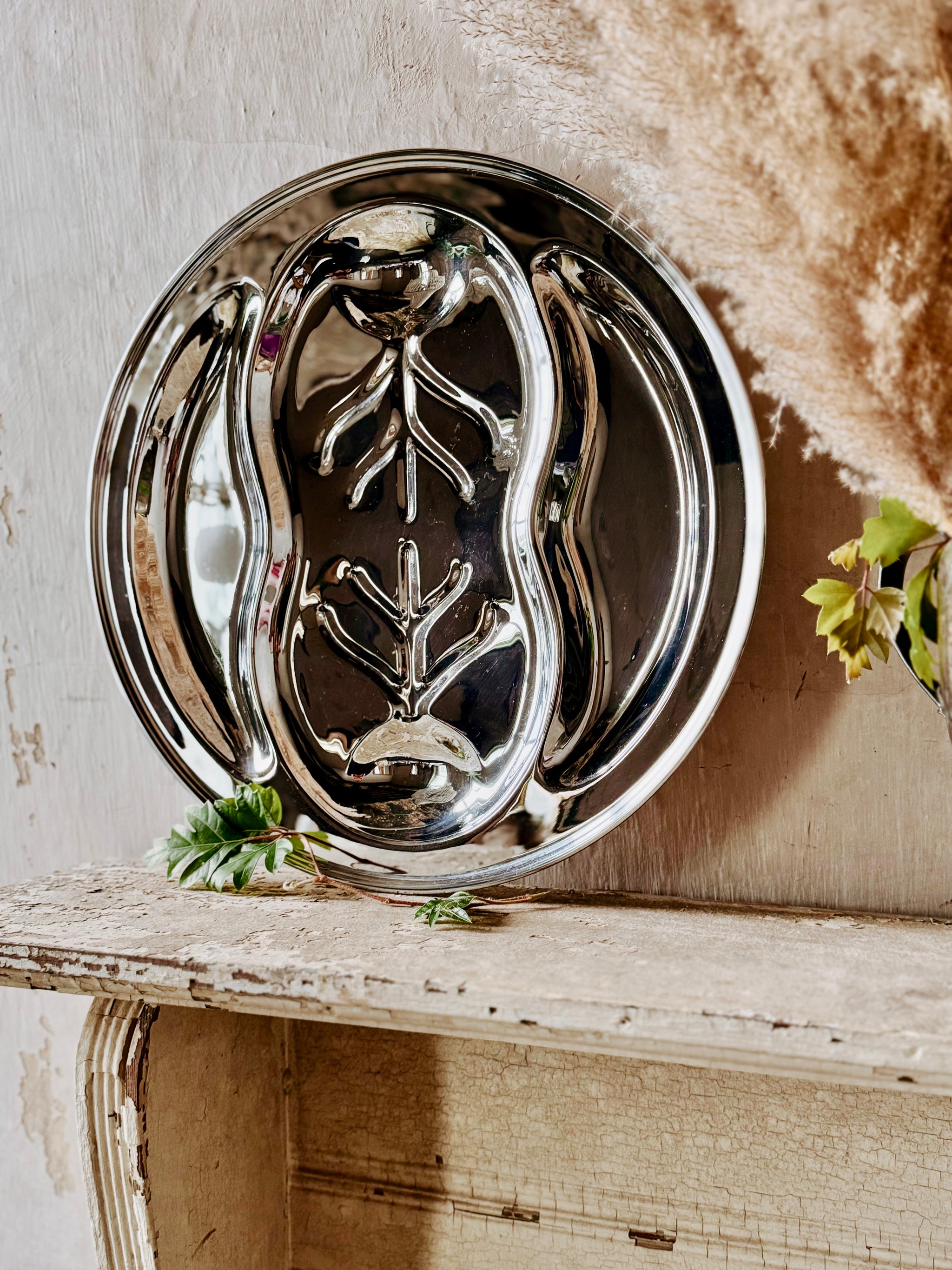 Vintage Trays – Patina Vie