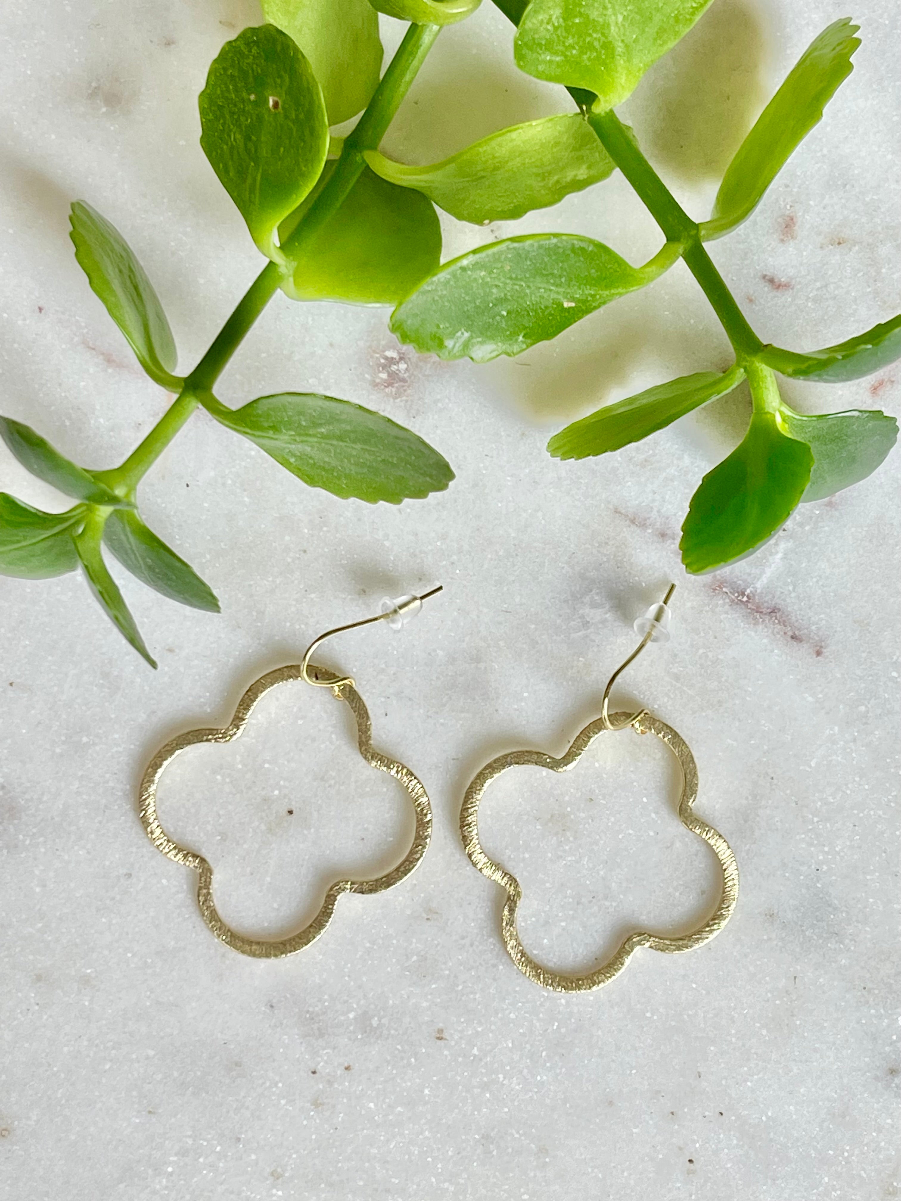 Quatrefoil Hoop Earrings - Gold